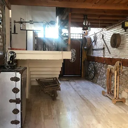 Tarihi Kaleici Denize Yakin Size Oezel Muhtesem Konum Uygun Fiyat Ev Apartment *