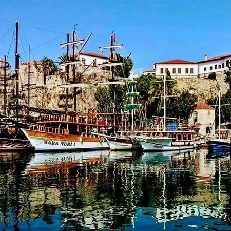 Tarihi Kaleici Denize Yakin Size Oezel Muhtesem Konum Uygun Fiyat Ev Apartment