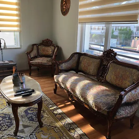 Tarihi Kaleici Denize Yakin Size Oezel Muhtesem Konum Uygun Fiyat Ev Apartment *